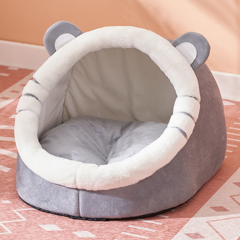 Winter-Ready Semi-Enclosed Cat Bed for All Seasons