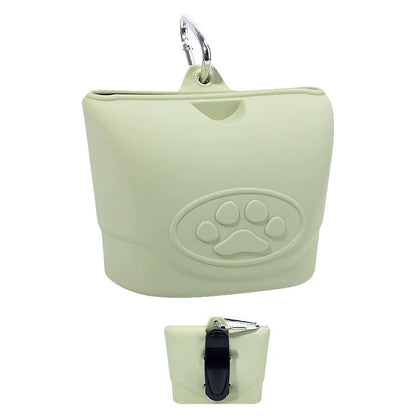 Easy clean waterproof silicone dog treat pouch clip on